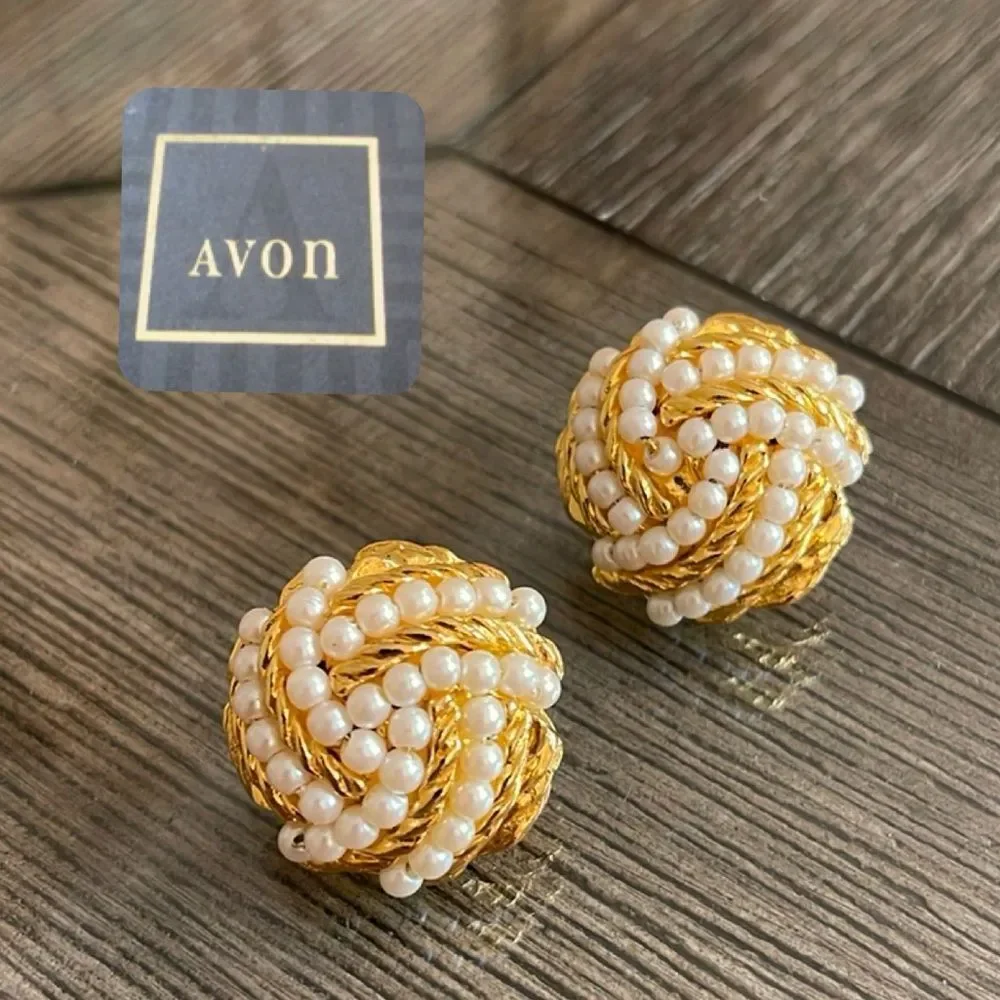Avon Cirelle Collection Earrings With Surgical Steel Posts Faux Pearls
